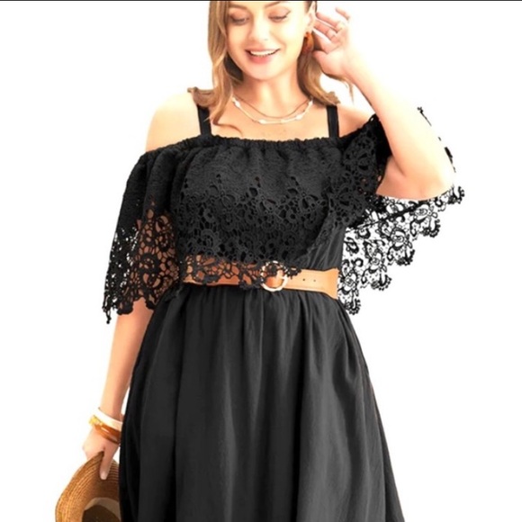 Dresses & Skirts - ⭐️SALE⭐️🆕🌺BLOOMCHIC Beautiful Off The Shoulder Dress🌺